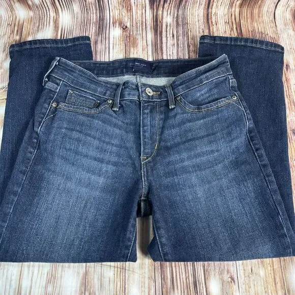 Levi's DEMI CURVE Classic Size 4 Mid Rise Crop Capri Jeans Denim Pants 27x21.5 - Picture 2 of 9
